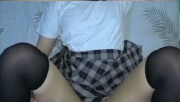 Memeknya Dicolok Colok Udah Basah Aja