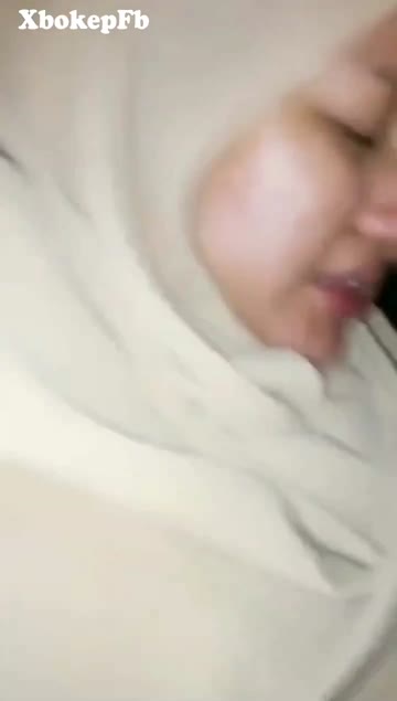 Jilbab dipaksa atasan dikantor