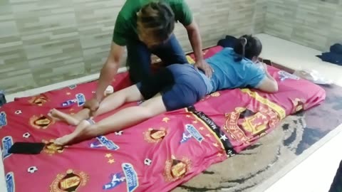 Pijat Cewek ABG Montok dan Seksi