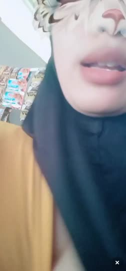 Us_HINATA jaga warung sambil spill StreamUP