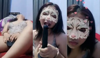 Cewek Montok Colmek Pakai Dildo