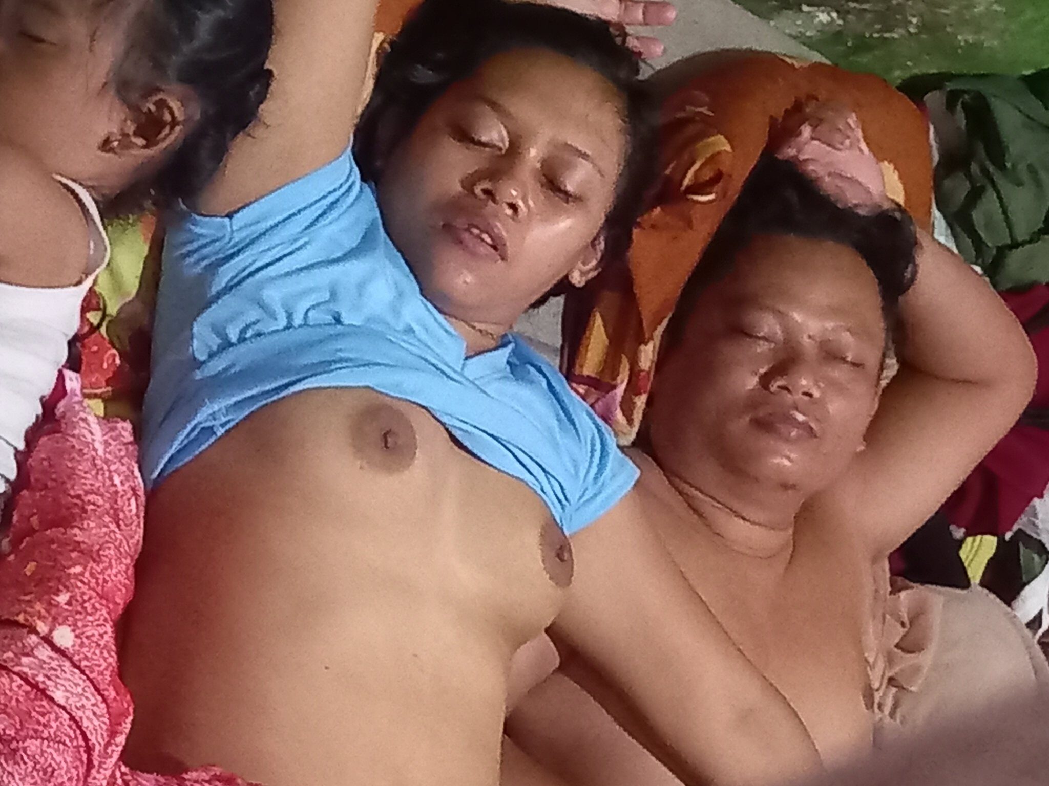 Bokep Indonesia Ngintip Keluarga Ngentot