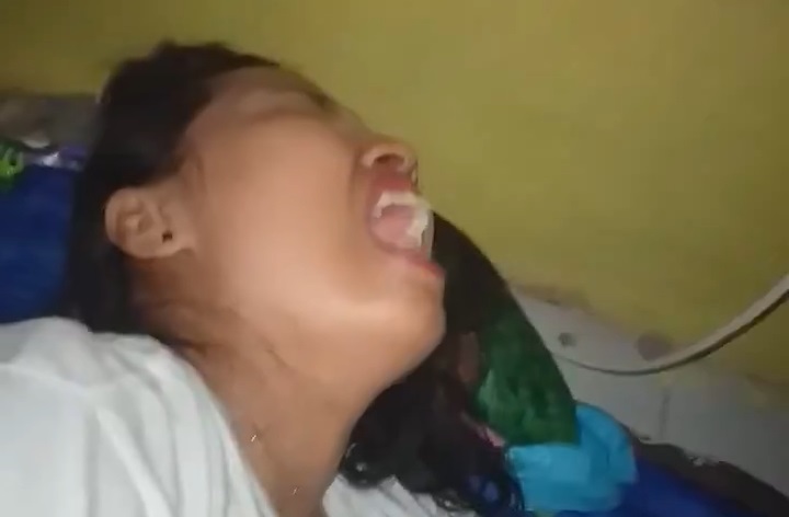 Eksekusi Pembantu Jawa Sampe Minta Ampun