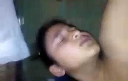 Menyetubuhi Gadis Belia