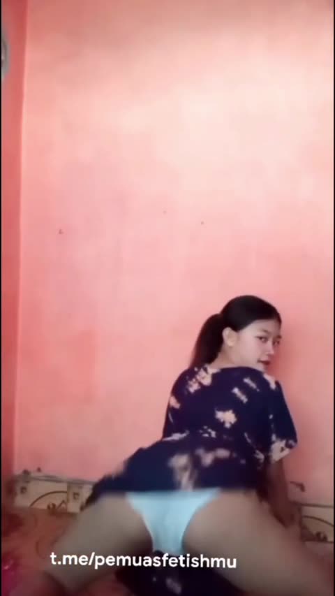 Bokep Indo ABG Imut Goyang Pantat Seksi