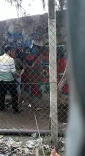 Bokep indocewe hijab cantik di paksa di belakang rumah