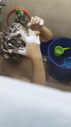 Nitip kakak mandi malah dia ajak join