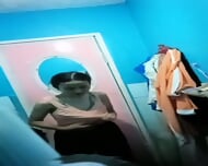 Mengintip Saat Mahasiswi Mandi Di Kosan