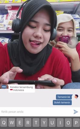 Ometv Ditemenin ukhti-ukhti pegawai supermarket