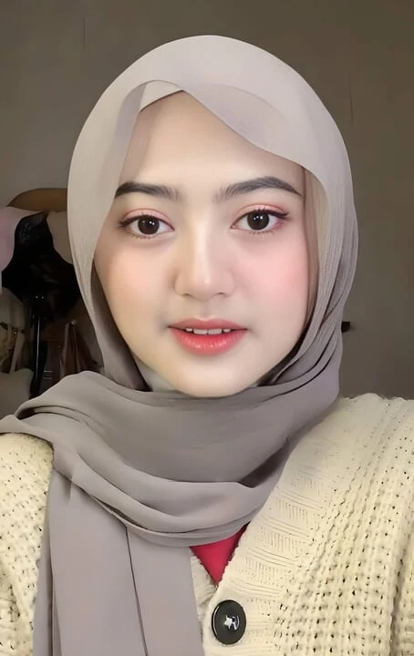 Video Lengkap Hijab Bersama Saudari Tiri