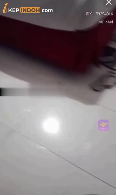 Kuli Bangunan Beruntung Bisa Ngentot Cewek Cantik