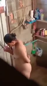 Indo-Ngintip janda samping rumah mandi – CHANNEL TELEGRAM @asupanvirall13